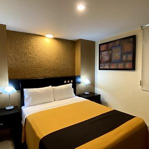 Habitación con Cama King